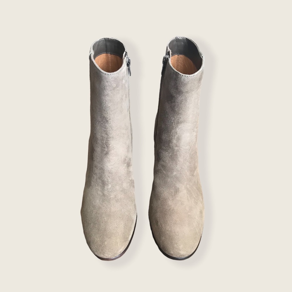 Frye Julia Taupe/Beige Genuine Suede Leather Block Chunky Heel Ankle Booties - Picture 6 of 12